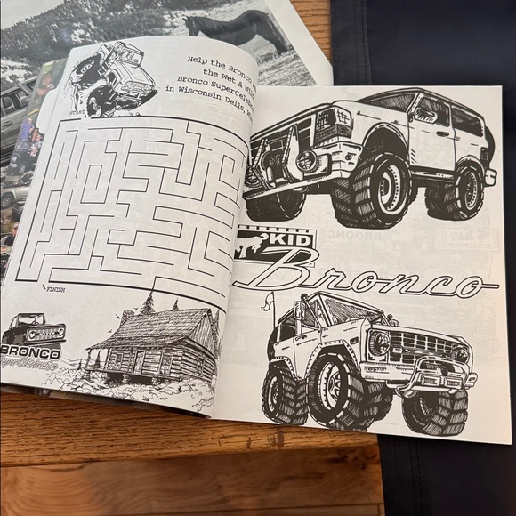 Bronco Themed Merchandise Set - Picture 7 of 11